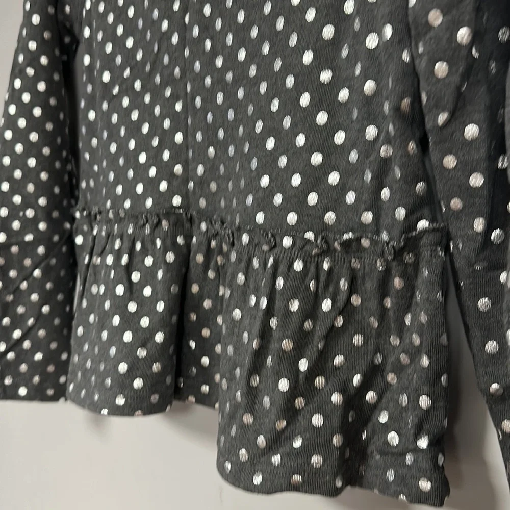 Annie Target Dark Gray with Silver Dots Knit Snap Front Top, NWOT, L (10 / 12)